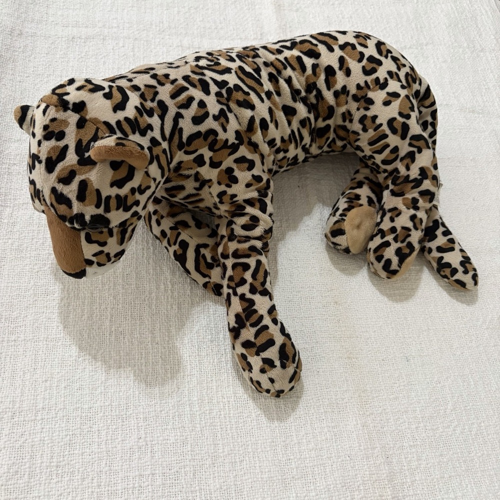 Disney Parks‎ Worldwide Leopard Cheetah Plush Animal 23" Collectible